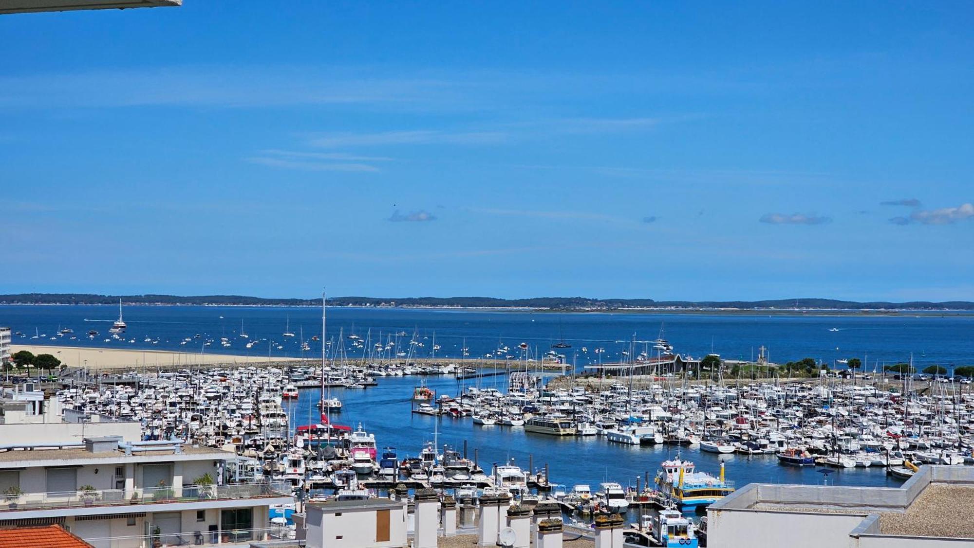 דירות ארסשון Vue Panoramique Sur Bassin,Piscine Et Terrasse מראה חיצוני תמונה